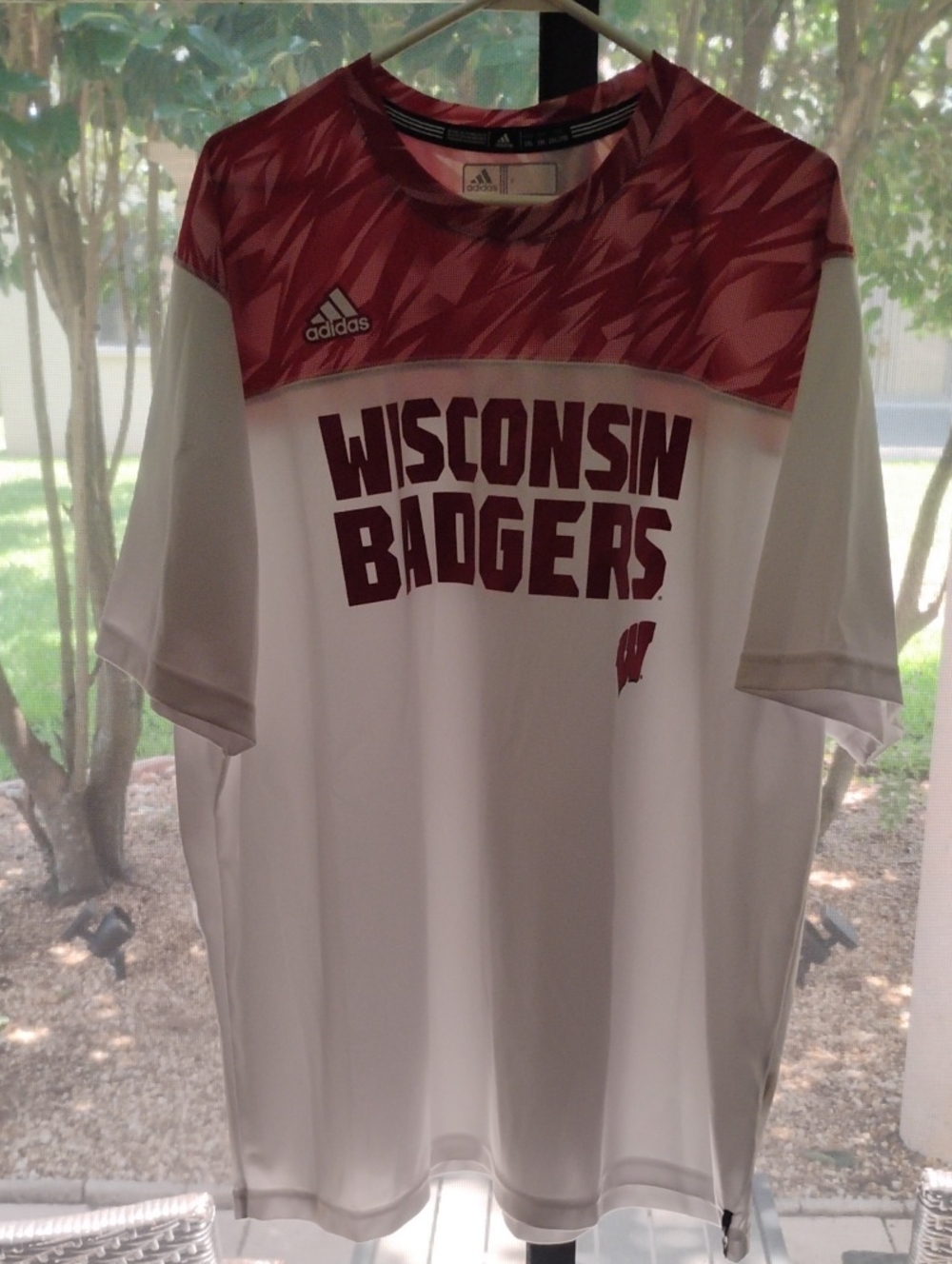 Adidas Aeroknit White and Red Wisconsin Badgers Men's T-Shirt